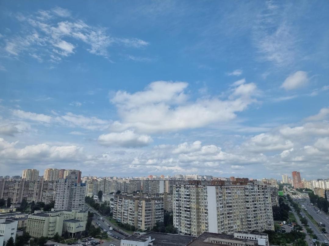 Apartment панорамний краєвид на озеро Kyiv