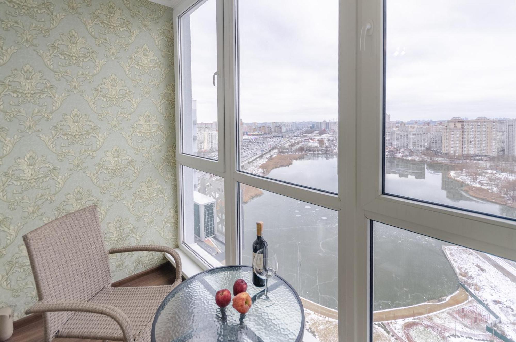 Apartment панорамний краєвид на озеро *