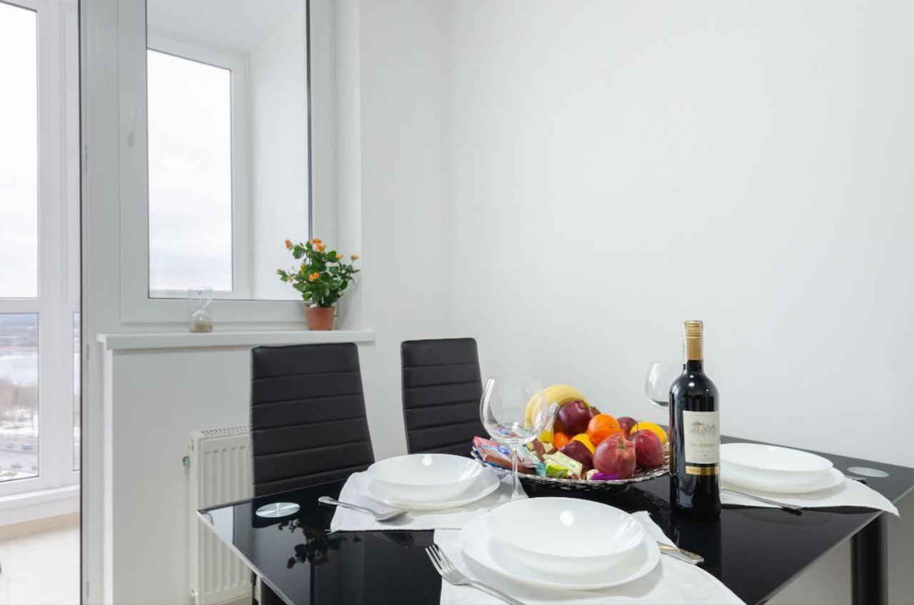 Apartment панорамний краєвид на озеро Kyiv