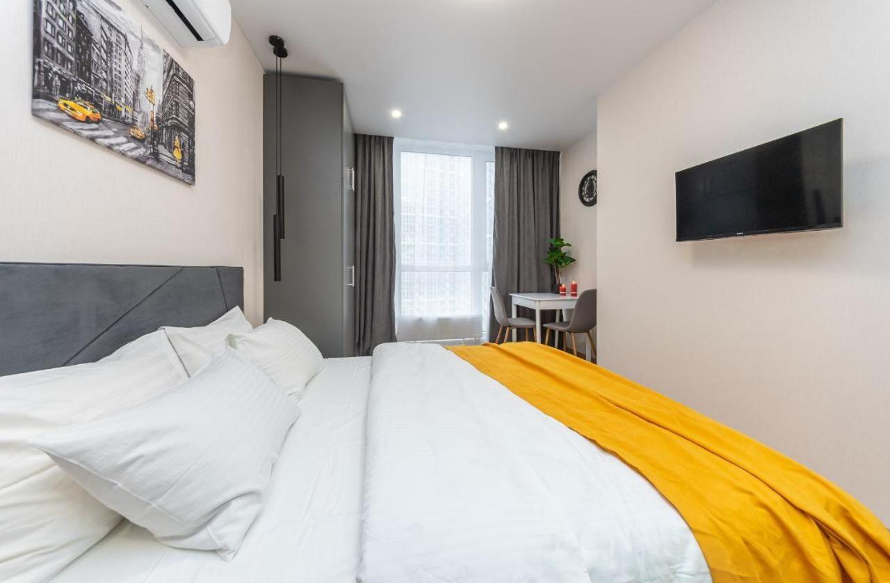 панорамний краєвид на озеро Apartment